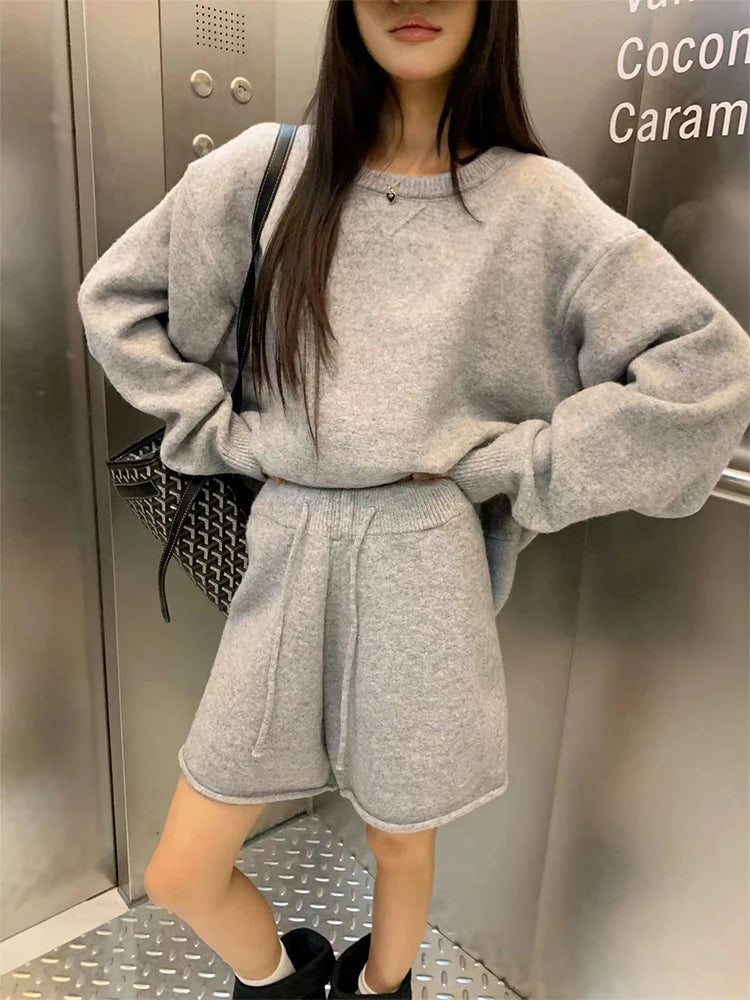 Korean Lazy Style Women's Set Autumn/Winter New Sheep Wool Loose O- Neck Long Sleeve Sweater High Waist Knit Shorts 2-piece Suit